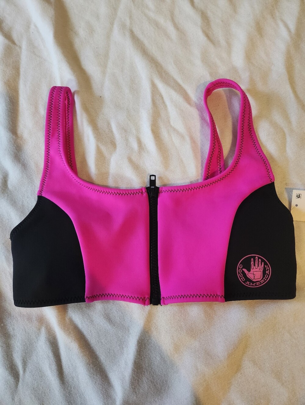 Body Glove x Good American Collab You Spin Me Bikini Top NWT Flamingo Pink Sz M